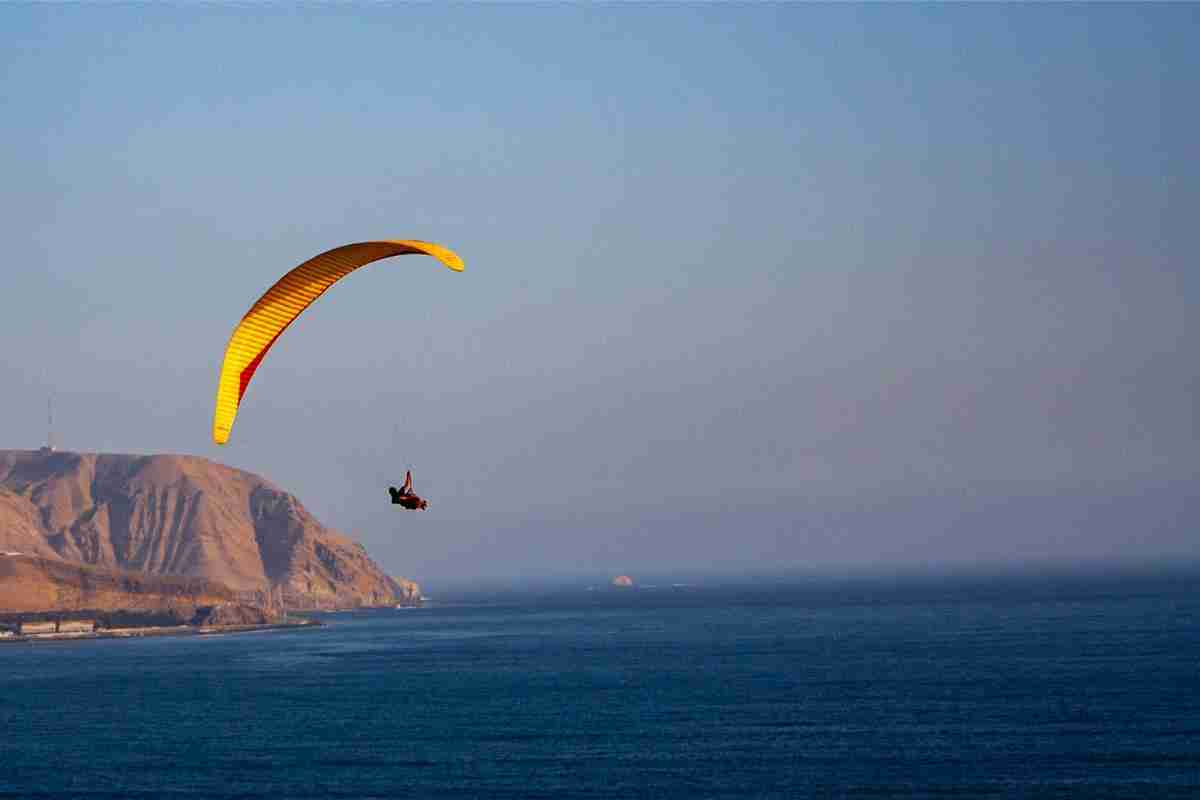 parapente en la costa